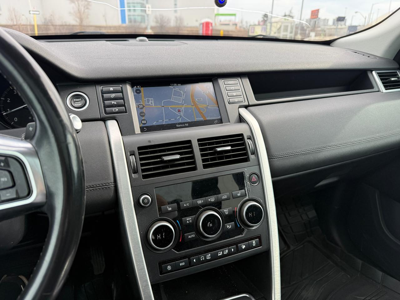 2018 Land Rover Discovery Sport HSE Photo