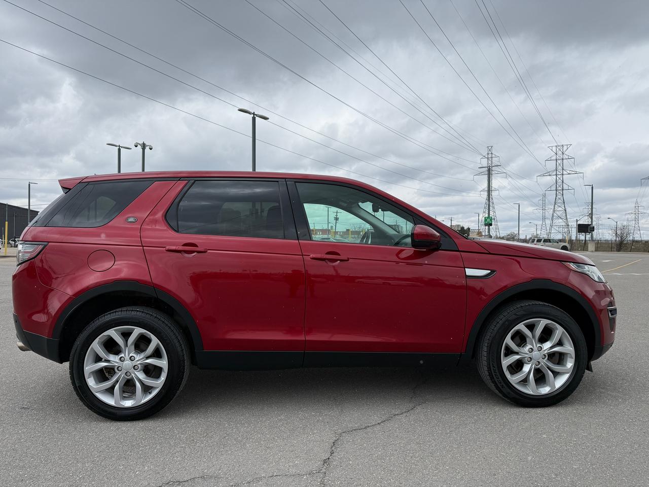 2018 Land Rover Discovery Sport HSE Photo