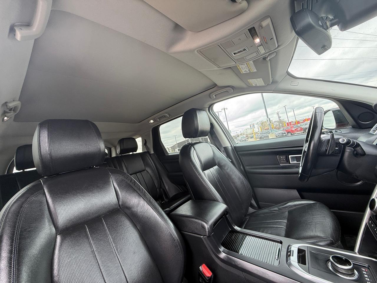 2018 Land Rover Discovery Sport HSE Photo