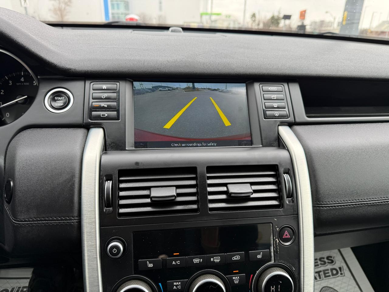 2018 Land Rover Discovery Sport HSE Photo