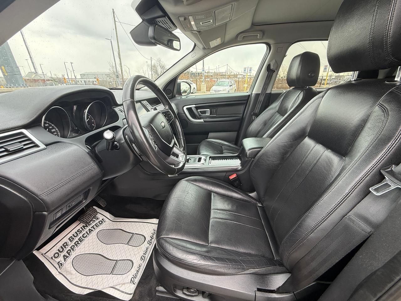 2018 Land Rover Discovery Sport HSE Photo