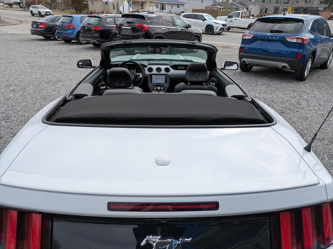 2017 Ford Mustang 2DR CONV ECOBOOST PREMIUM Photo