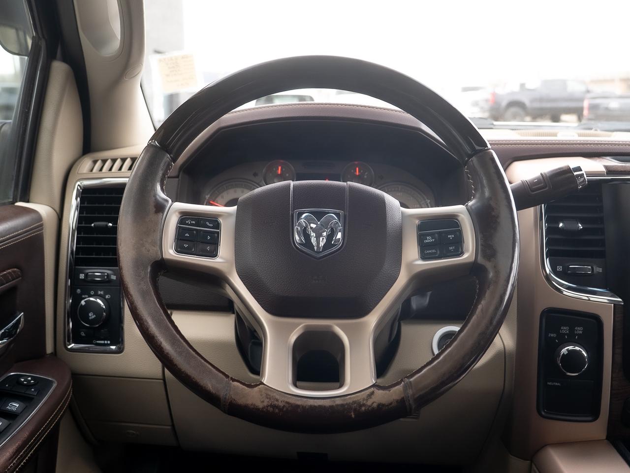 2014 RAM 2500 LONGHORN Photo11