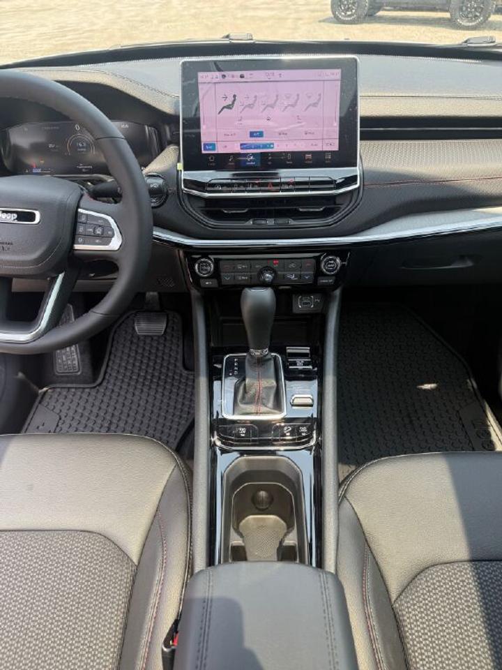 2026 Jeep Compass Trailhawk Photo