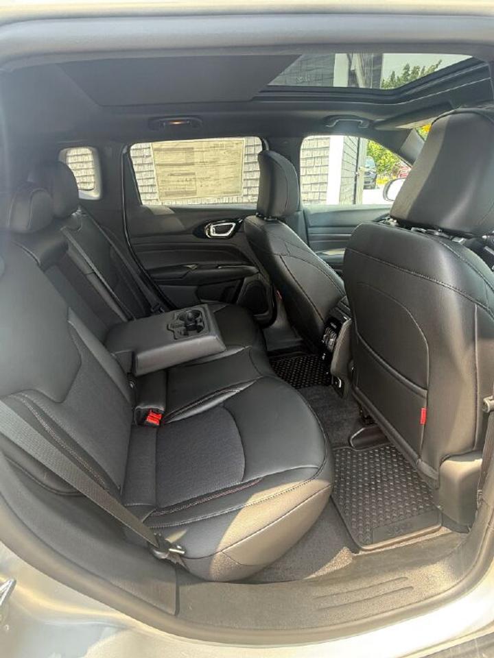 2026 Jeep Compass Trailhawk Photo