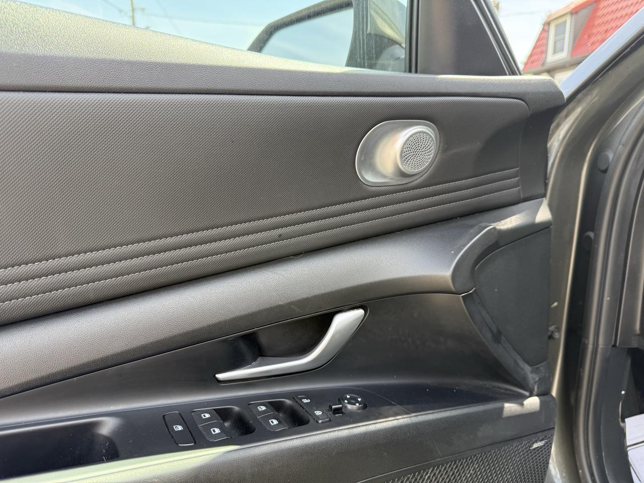 2022 Hyundai Elantra Ultimate Tech Photo