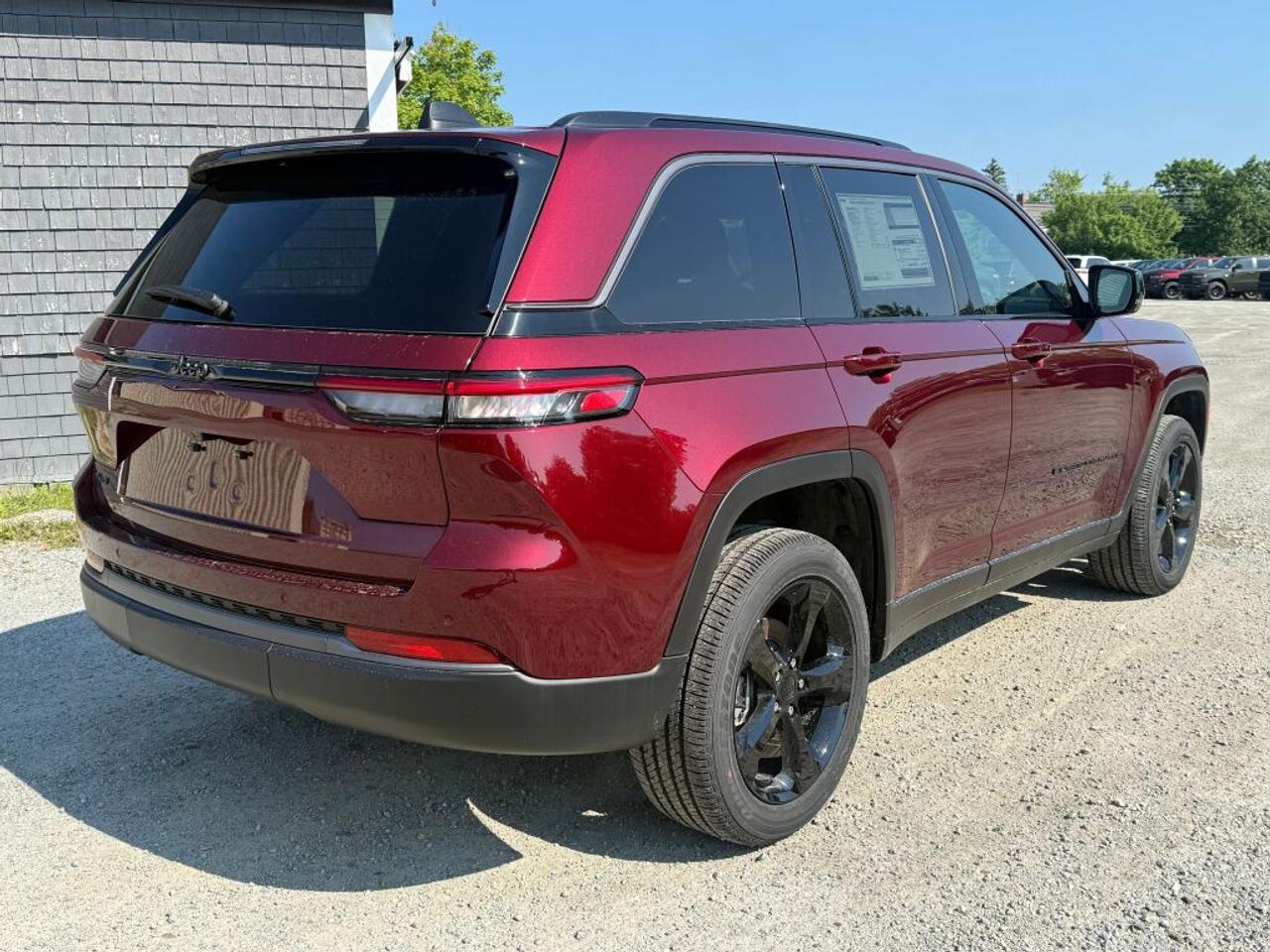 2026 Jeep Grand Cherokee Altitude Photo