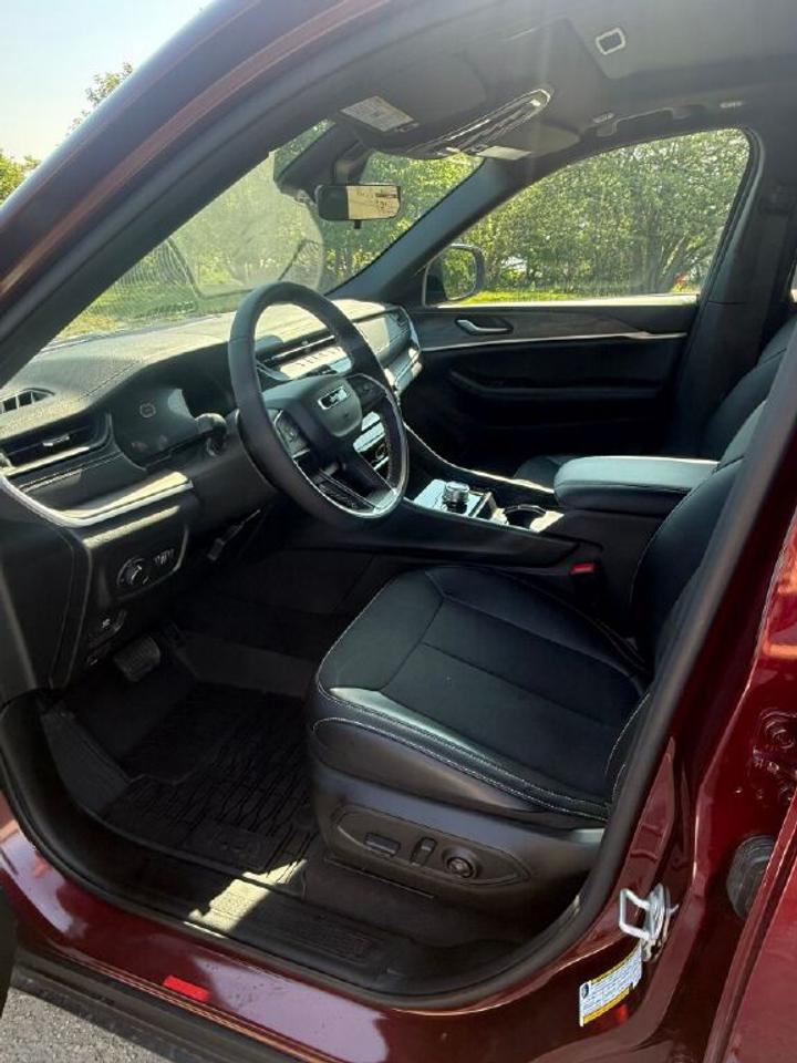 2026 Jeep Grand Cherokee Altitude Photo