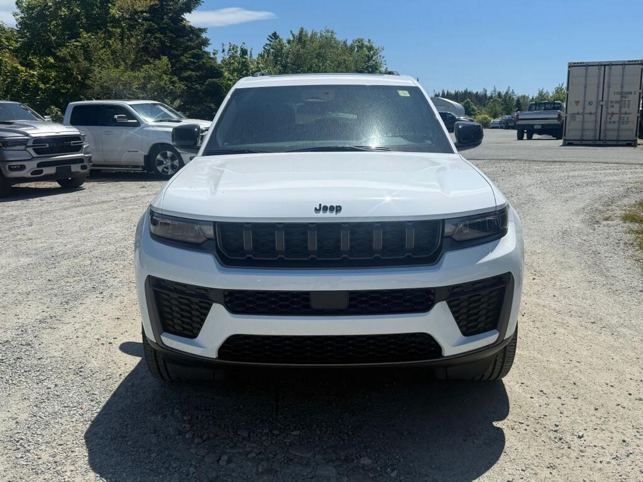 2026 Jeep Grand Cherokee L ALTITUDE Photo