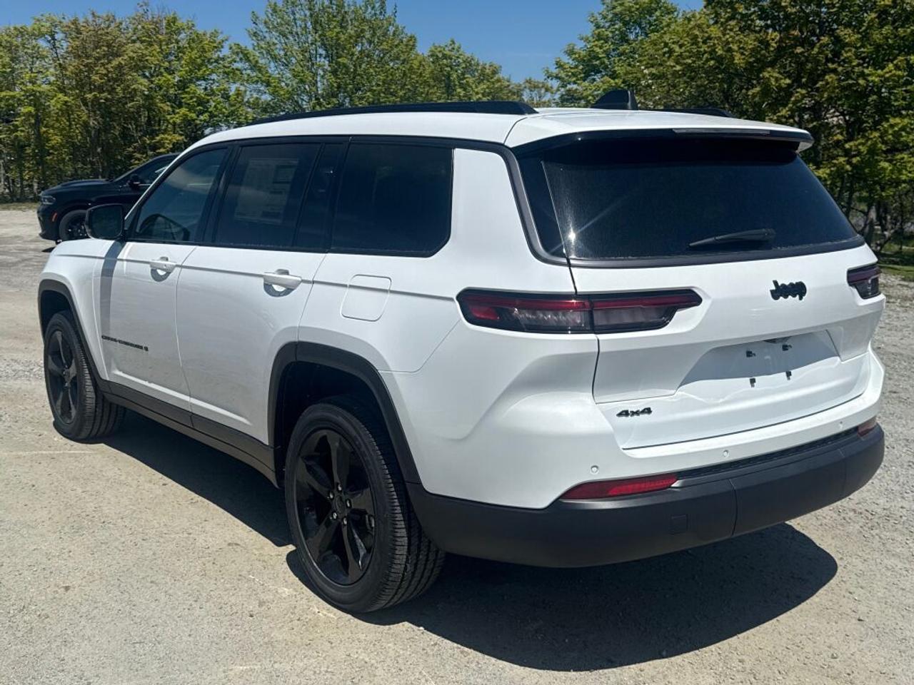2026 Jeep Grand Cherokee L ALTITUDE Photo