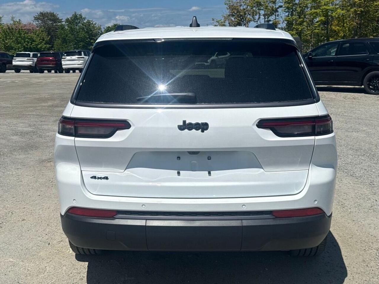 2026 Jeep Grand Cherokee L ALTITUDE Photo