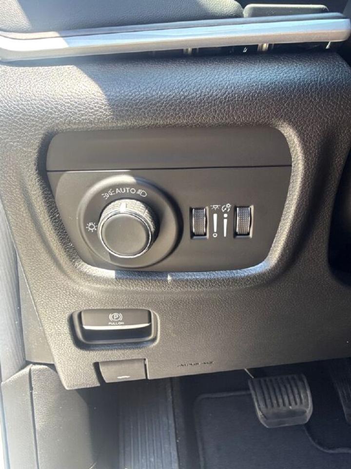 2026 Jeep Grand Cherokee L ALTITUDE Photo
