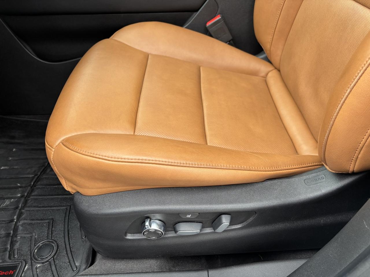 2019 Cadillac XT4 Sport Photo