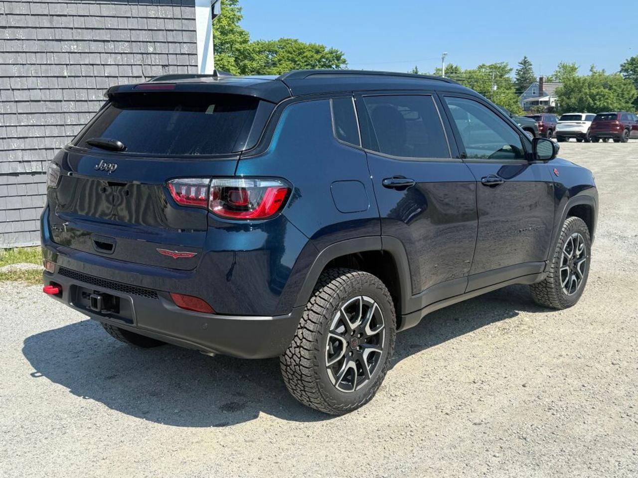 2026 Jeep Compass Trailhawk Photo