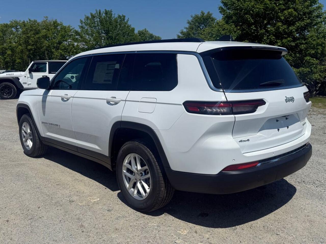 2026 Jeep Grand Cherokee L Laredo X Photo