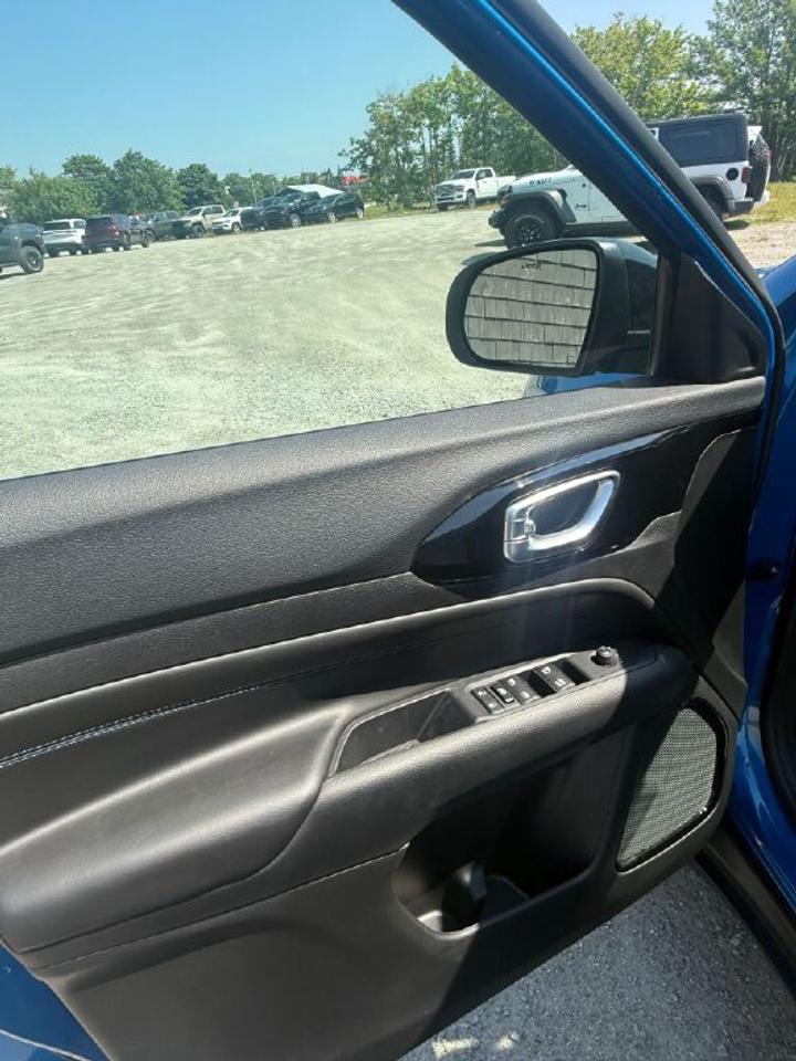 2026 Jeep Compass NORTH Photo