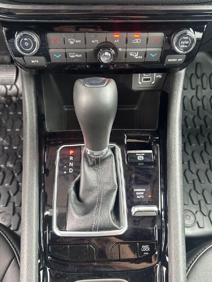 2026 Jeep Compass NORTH Photo