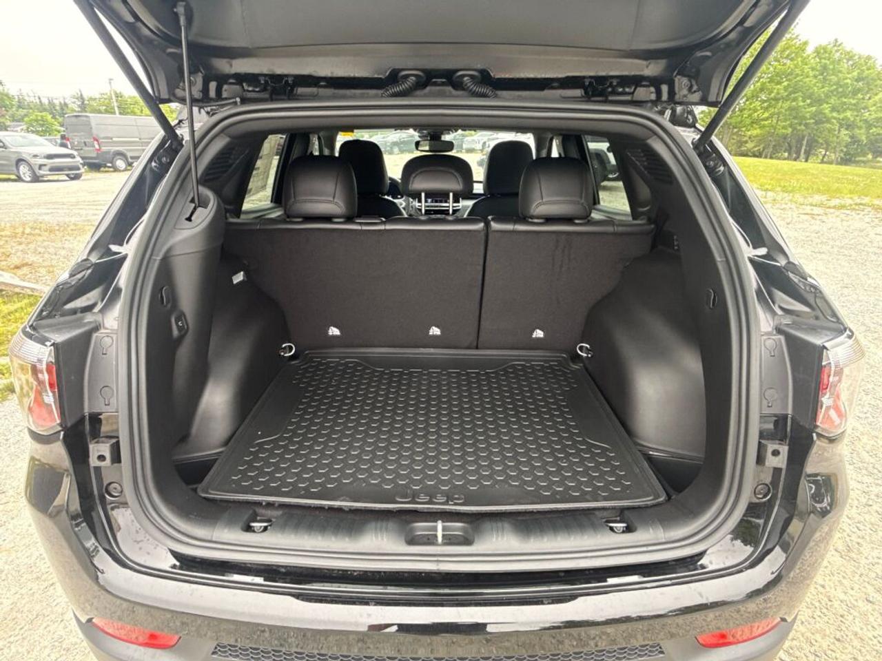 2026 Jeep Compass NORTH Photo
