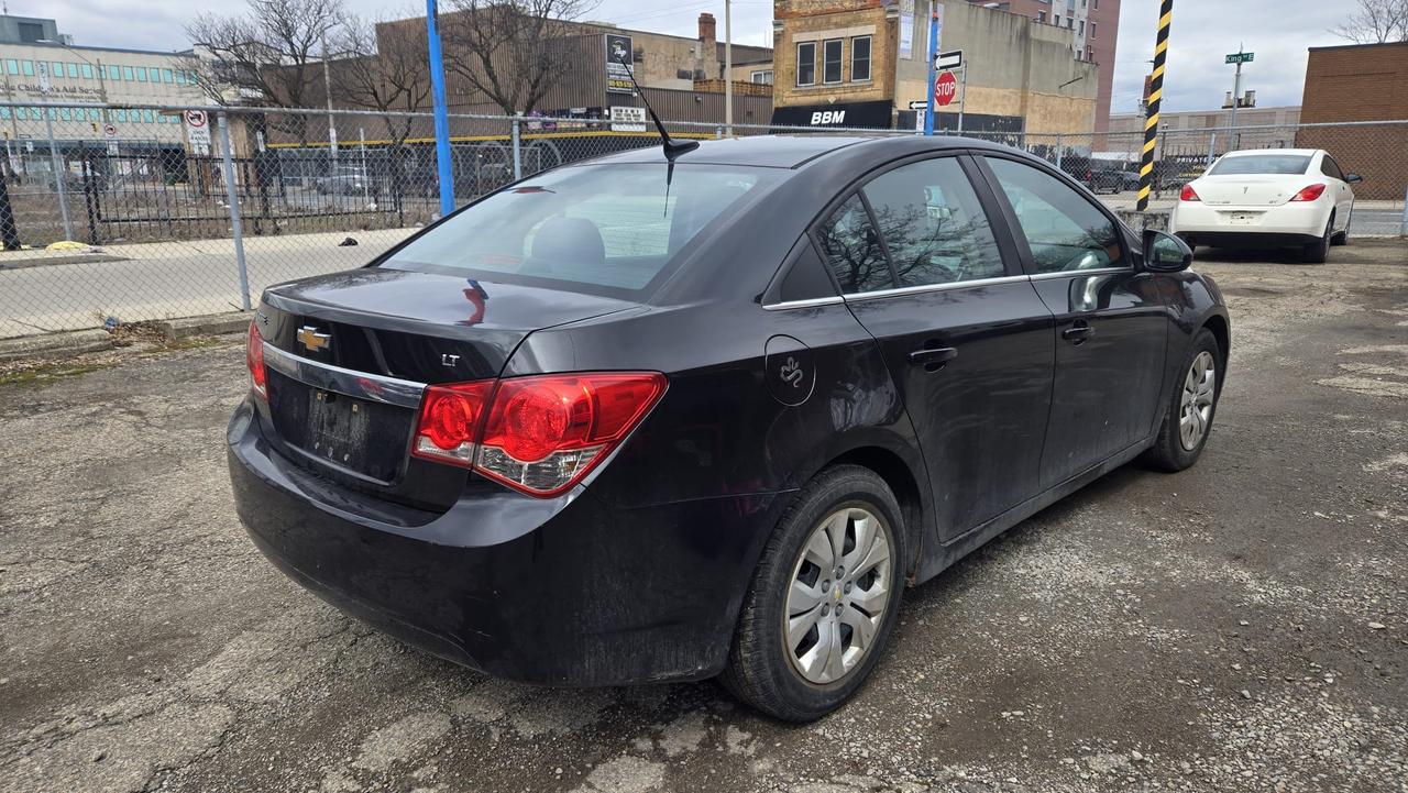 2014 Chevrolet Cruze 1LT Photo4