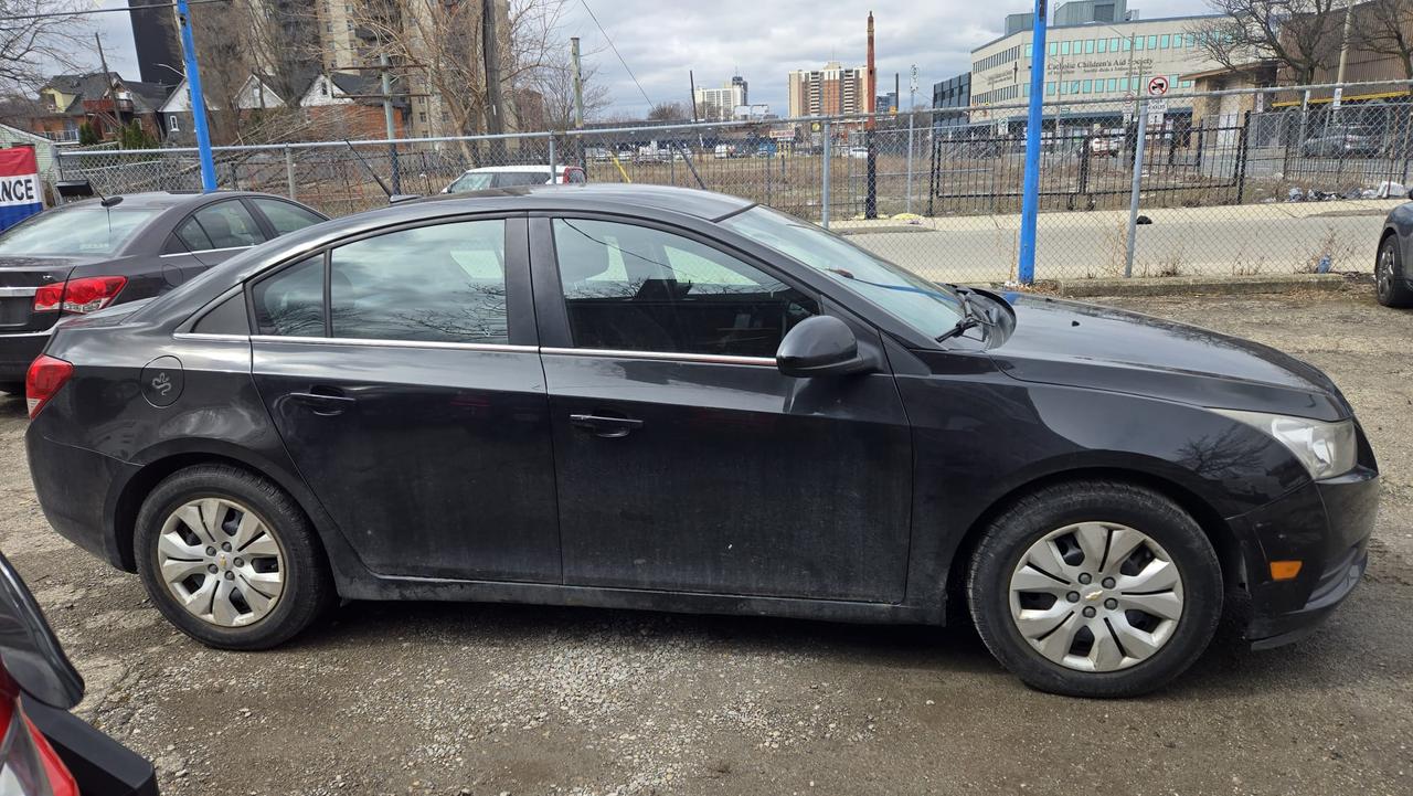2014 Chevrolet Cruze 1LT Photo