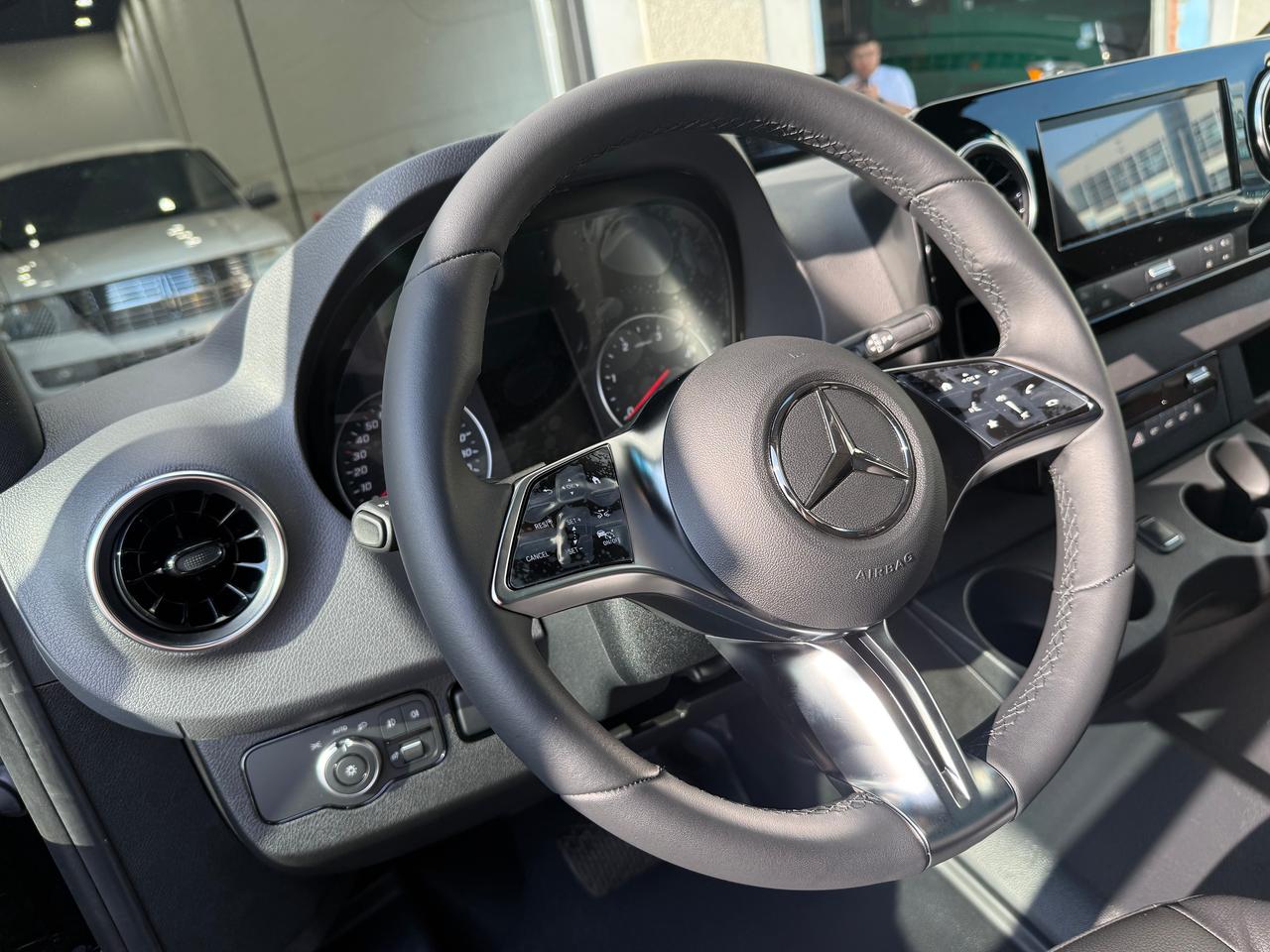 2025 Mercedes-Benz Sprinter 2500 HighRoof I4 Diesel HO 170" 16-Seater Full-PPF Photo
