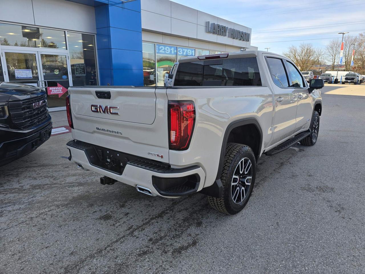 2026 GMC Sierra 1500 AT4 Photo2