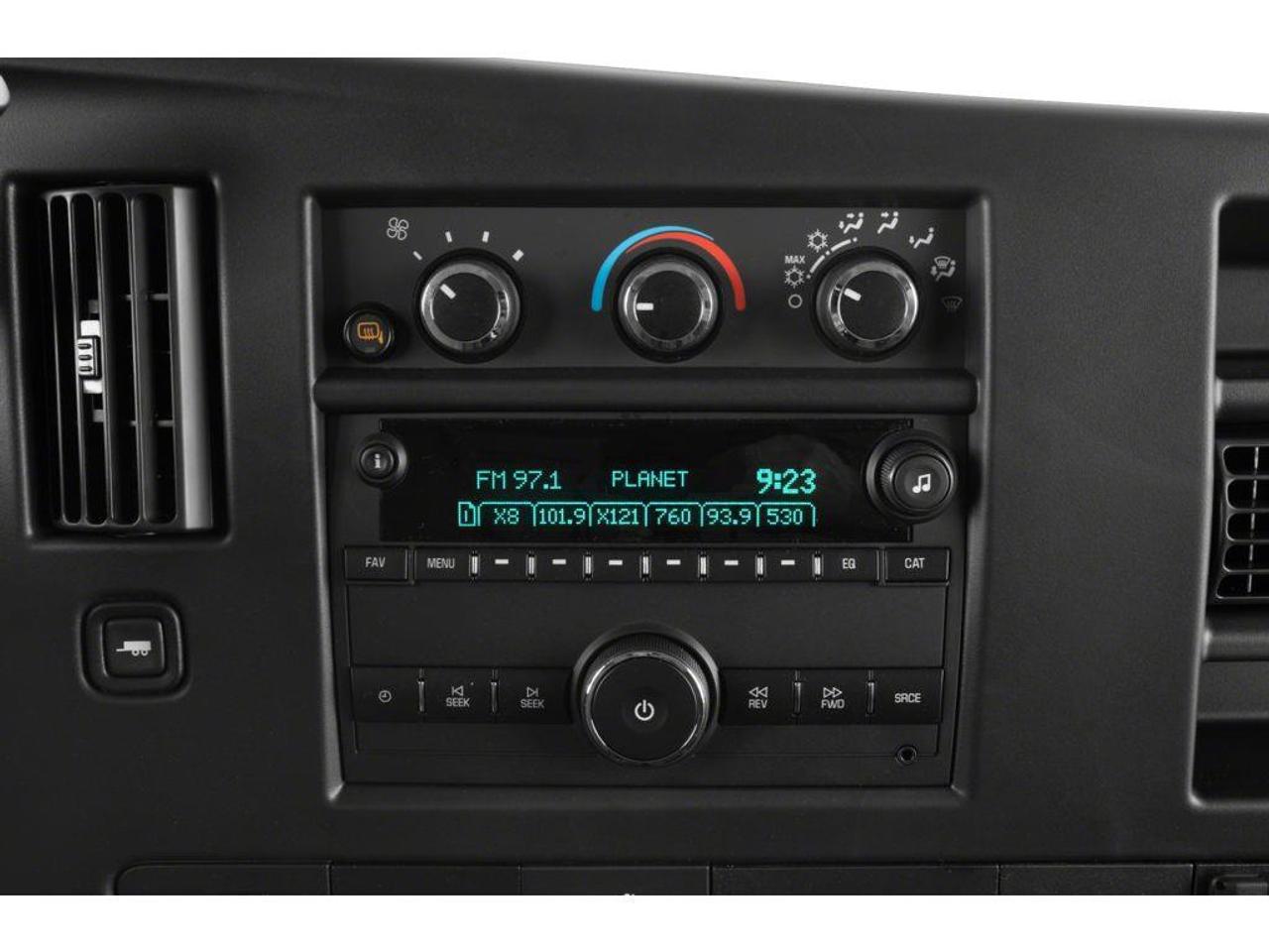 2026 Chevrolet Express 2500 Work Van Photo