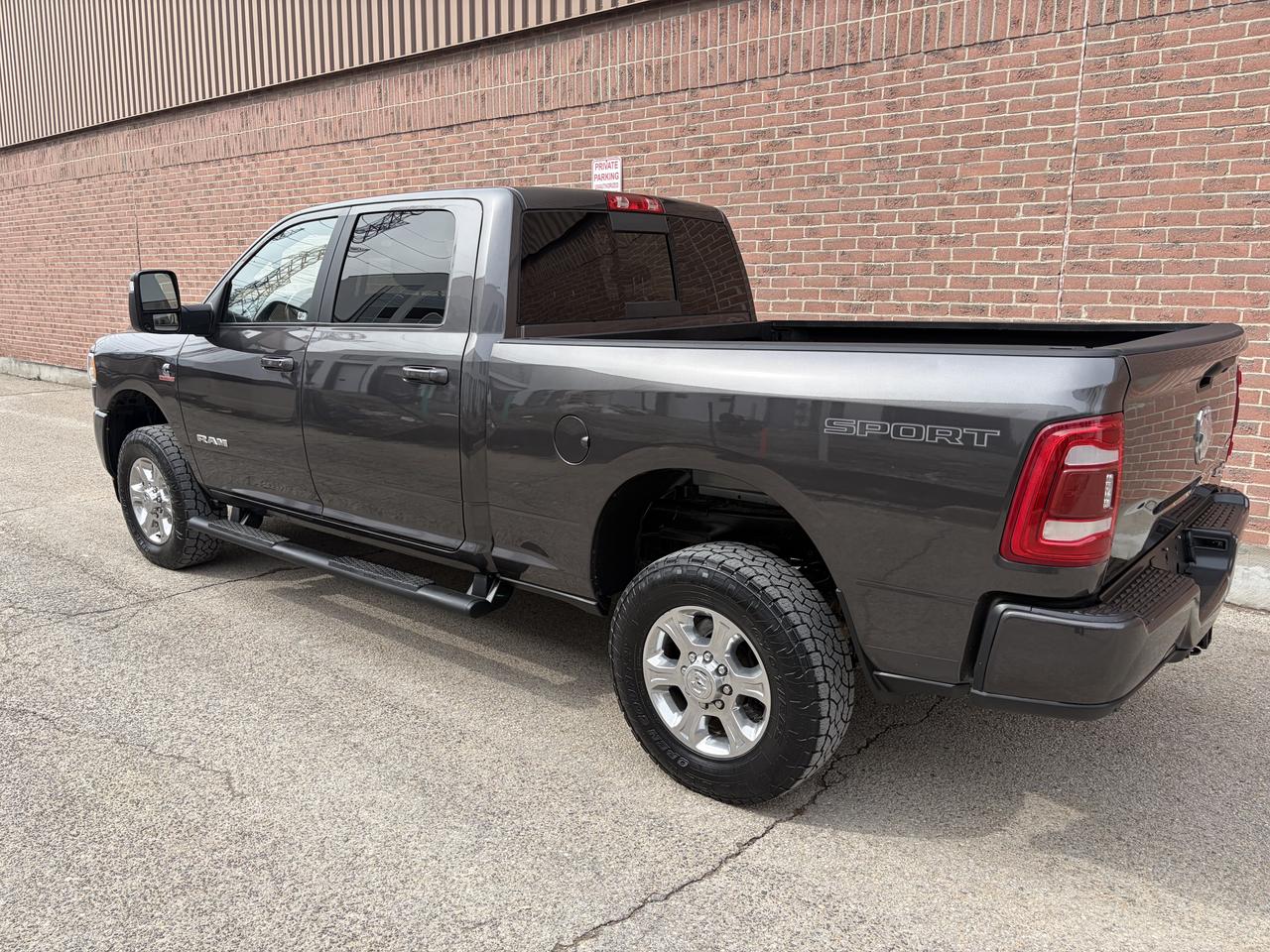 2023 RAM 2500 Big Horn Photo2