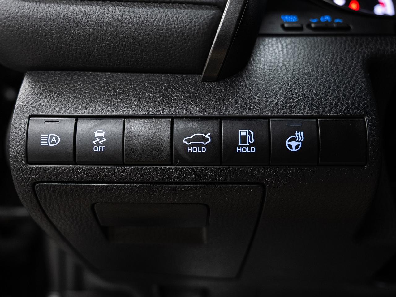 2024 Toyota Camry SE | Leather | LaneDep | Heated Seats | CarPlay