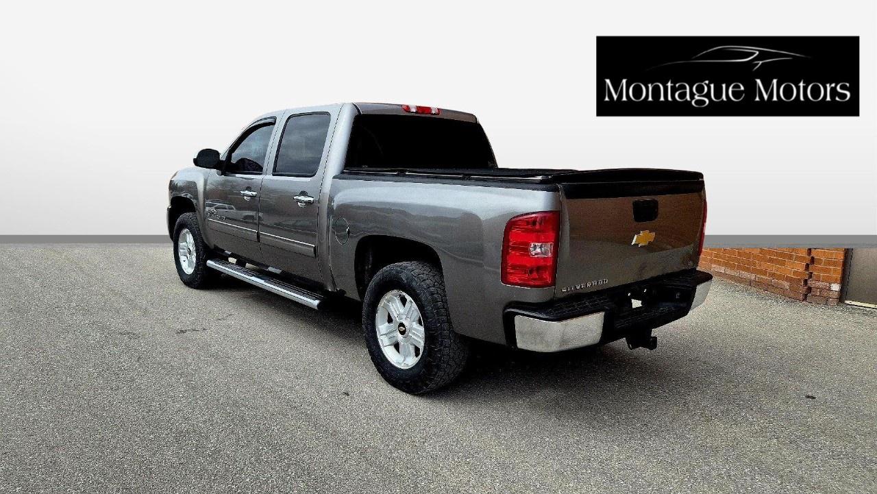 2013 Chevrolet Silverado 1500 4WD Crew Cab Short Box LT Photo