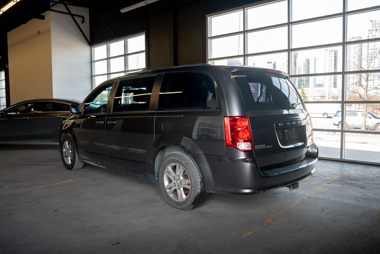 2016 Dodge Grand Caravan Canada Value Package| CLEAN CAR| CLEAN TITLE| Photo3