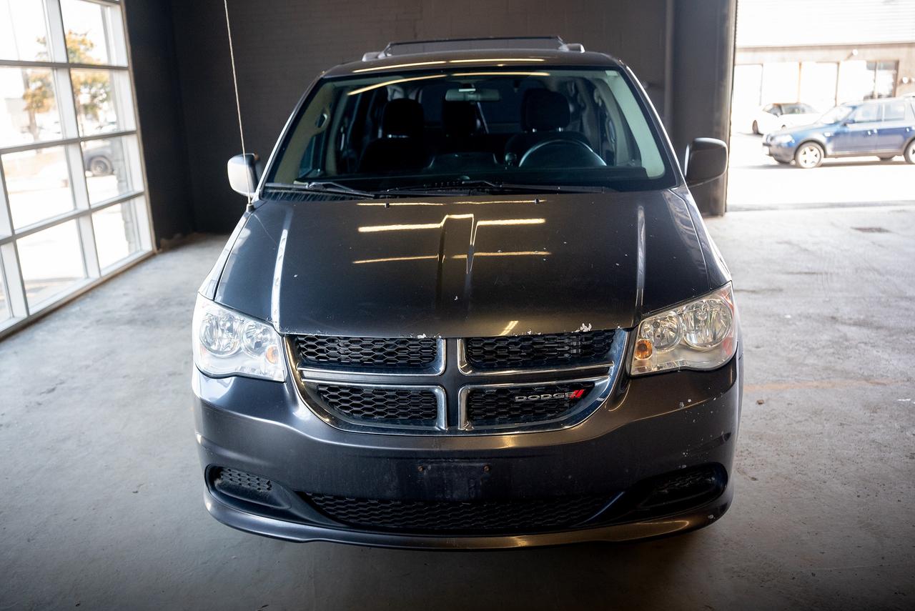 2016 Dodge Grand Caravan Canada Value Package| CLEAN CAR| CLEAN TITLE| Photo