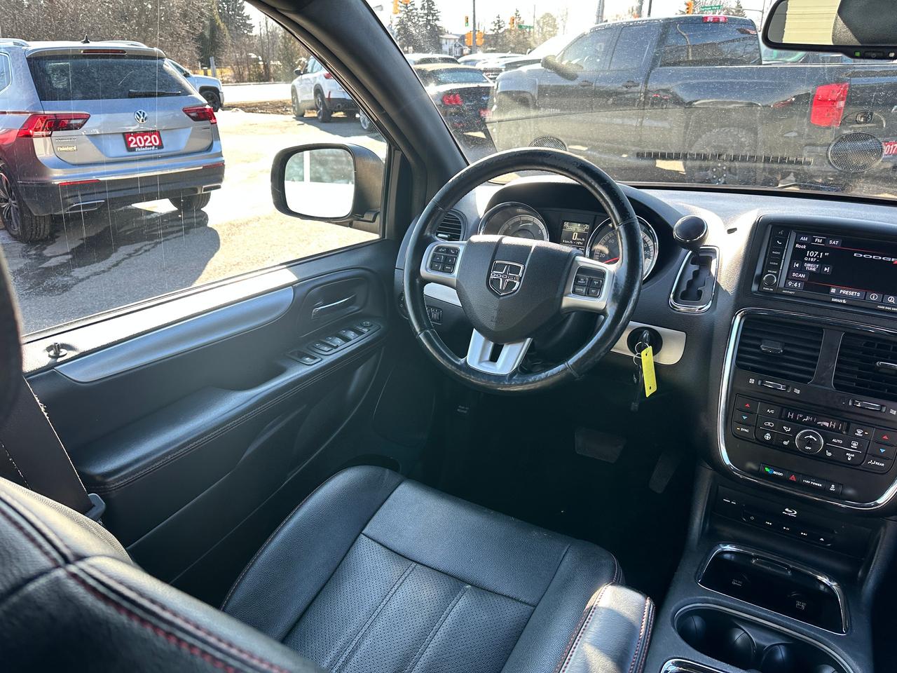 2016 Dodge Grand Caravan R/T Heated-Leather PowerGate/Doors DVD Stow'N'Go Photo