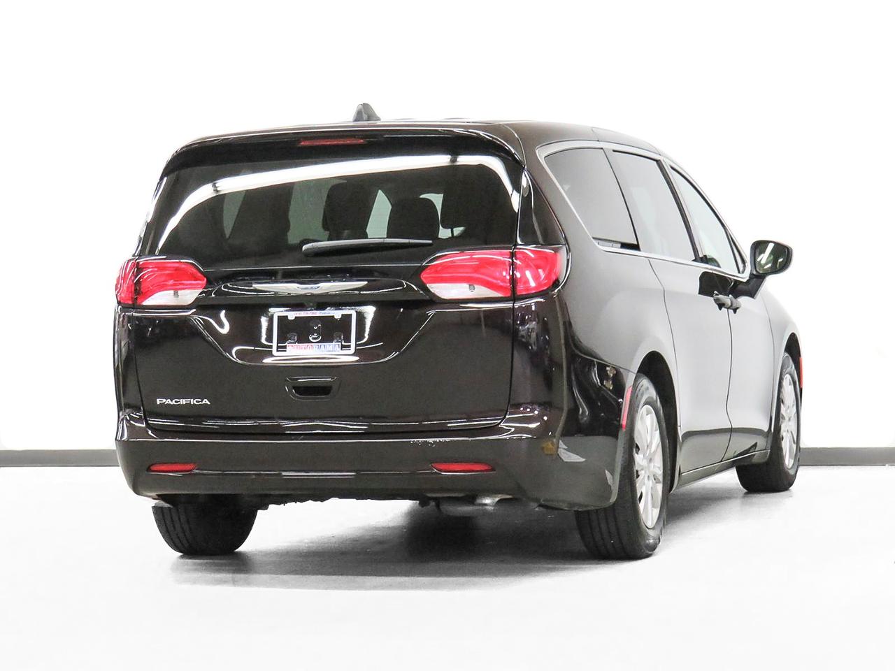 2019 Chrysler Pacifica TOURING-L | Leather | StowN'Go | BSM | CarPlay Photo