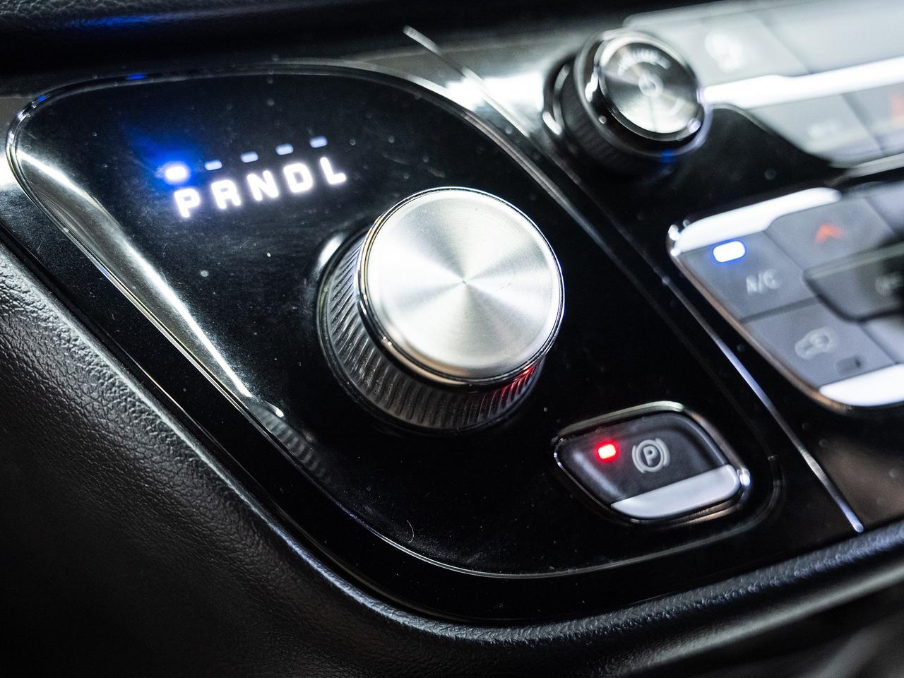 2019 Chrysler Pacifica TOURING-L | Leather | StowN'Go | BSM | CarPlay