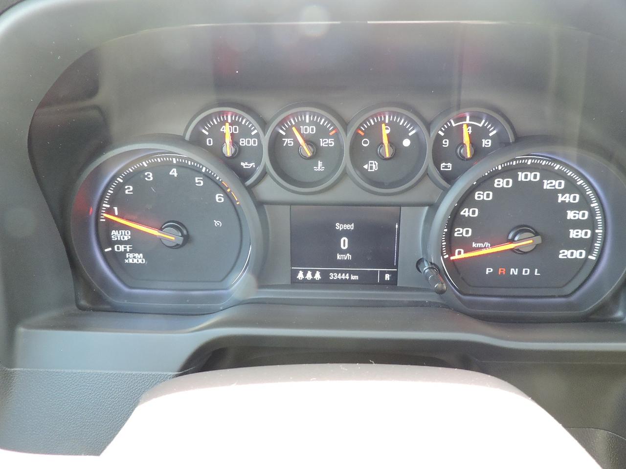 2024 Chevrolet Silverado 1500 Custom Trail Boss 5.3L 4X4 Z71 Only 33000 KMS Photo