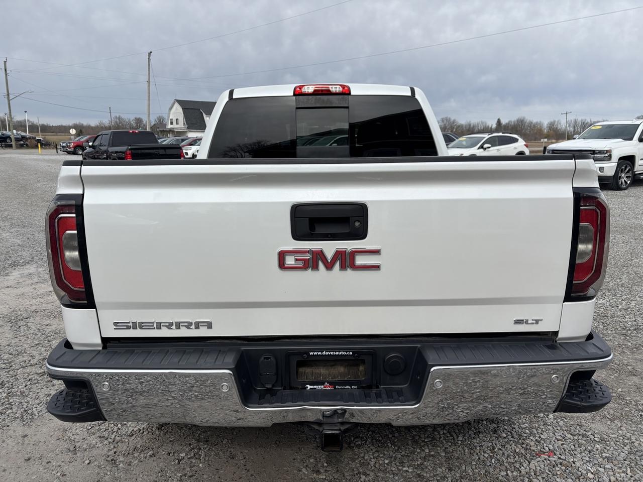 2017 GMC Sierra 1500 SLT Photo3