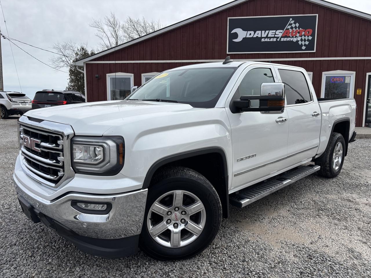 2017 GMC Sierra 1500 SLT Photo