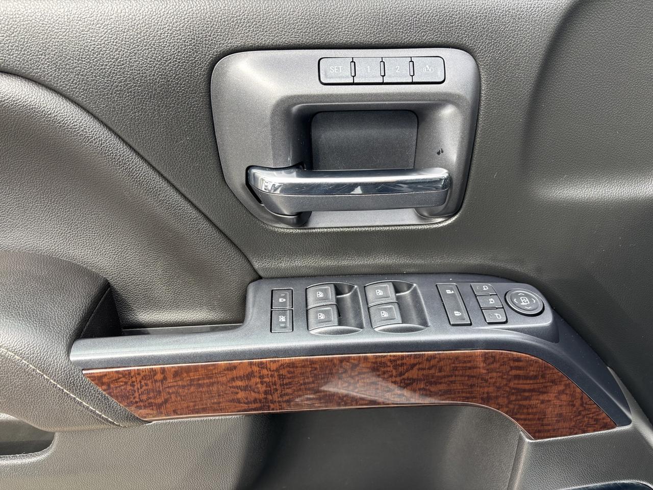 2017 GMC Sierra 1500 SLT Photo