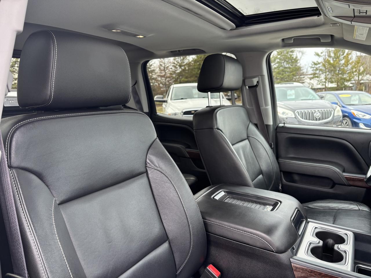 2017 GMC Sierra 1500 SLT Photo