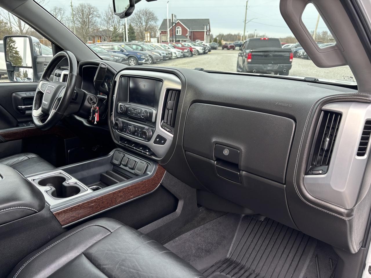 2017 GMC Sierra 1500 SLT Photo