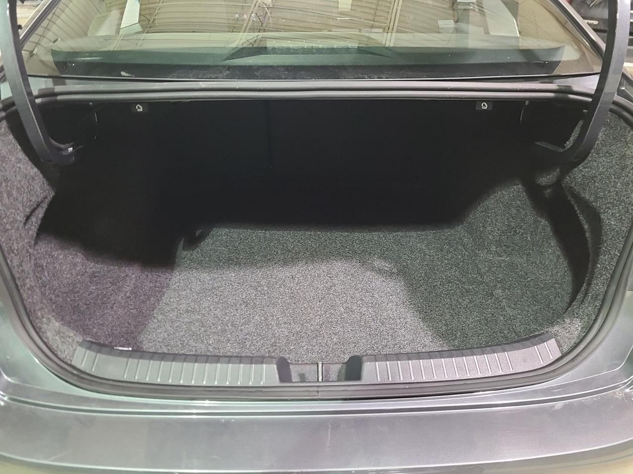 2025 Volkswagen Jetta Trendline Photo