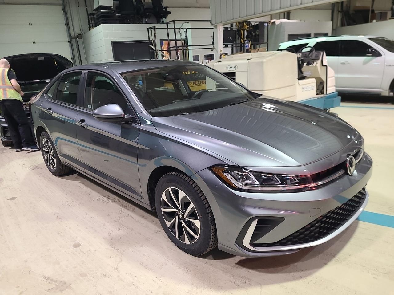 2025 Volkswagen Jetta Trendline Photo