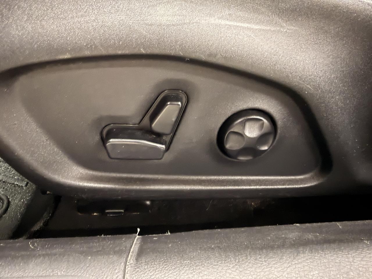 2021 Jeep Compass LIMITED Photo