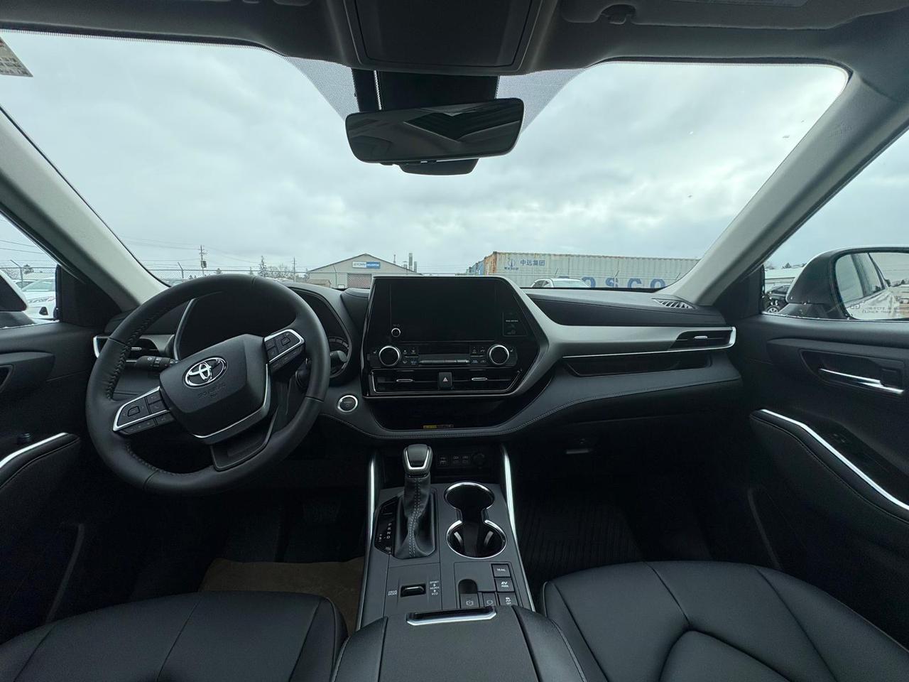 2026 Toyota Highlander HYBRID XLE Photo