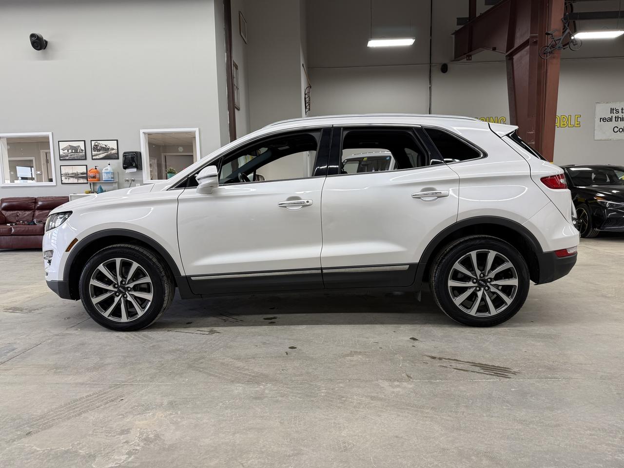 2019 Lincoln MKC Reserve Photo3