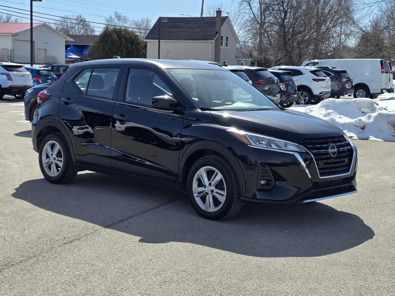 2024 Nissan Kicks S Photo2