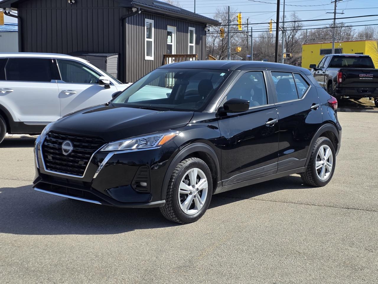 2024 Nissan Kicks S Photo0