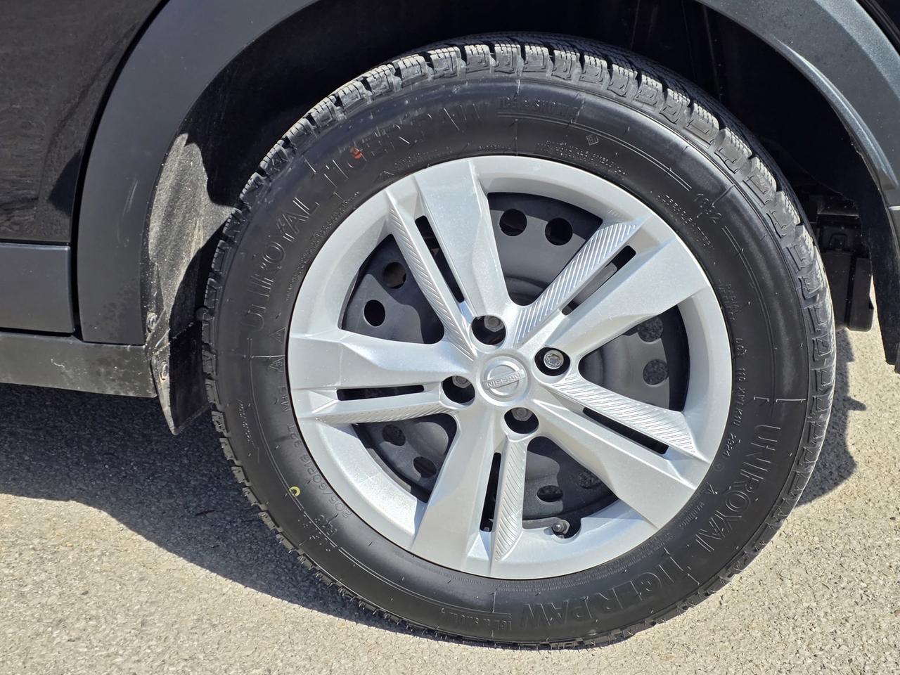 2024 Nissan Kicks S Photo