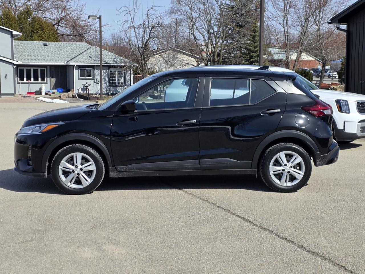 2024 Nissan Kicks S Photo